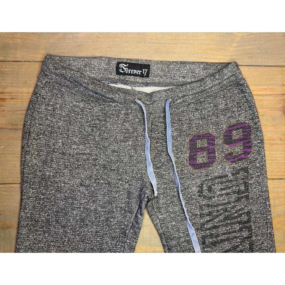 Soft Gray Sweatpants by Forever 17 – Size M - Picture 3 of 6